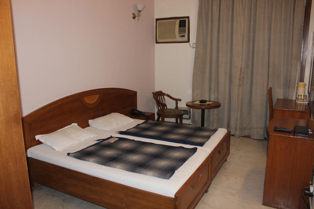 Hotel City Centre Inn Nizamuddin New Delhi Room photo